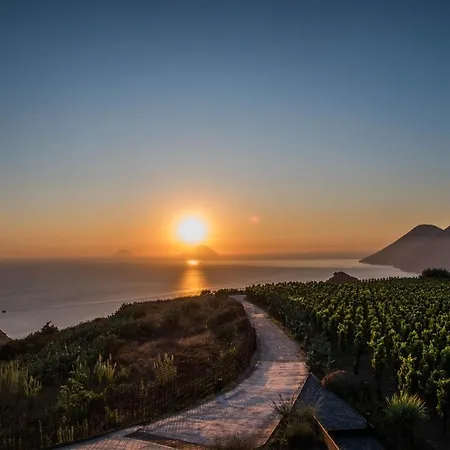 Resort Tenuta Di Castellaro Winery & Lipari (Isola Lipari)