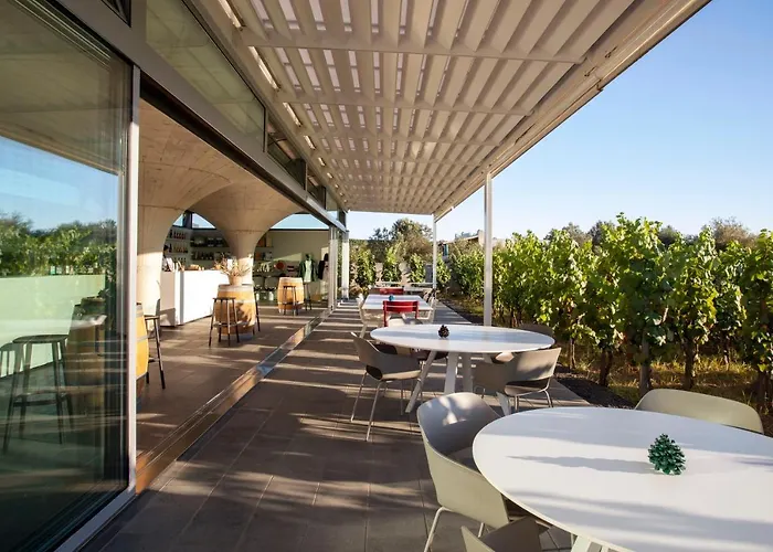 منتجع Tenuta Di Castellaro Winery & *