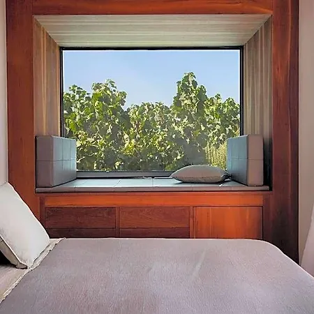אתר נופש Tenuta Di Castellaro Winery & ליפארי
